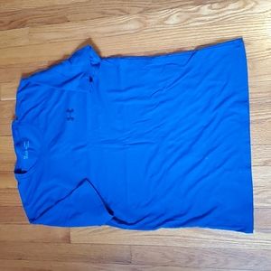 Large blue under armour shirt